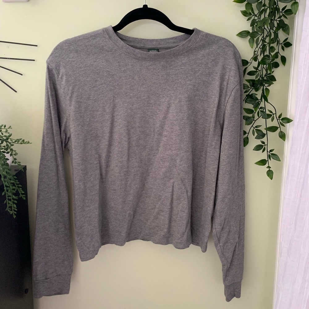 Long sleeve cropped shirt